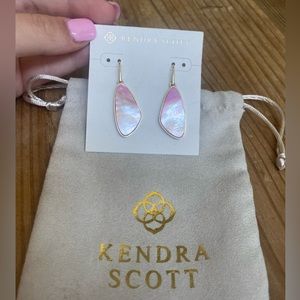 Kendra Scott McKenna lilac mother of pearl earrings